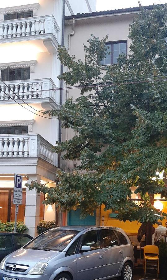 Apartmán Yes2 Tirana Exteriér fotografie